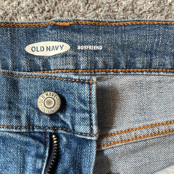 Women’s blue distressed jean shorts - Picture 3 of 6